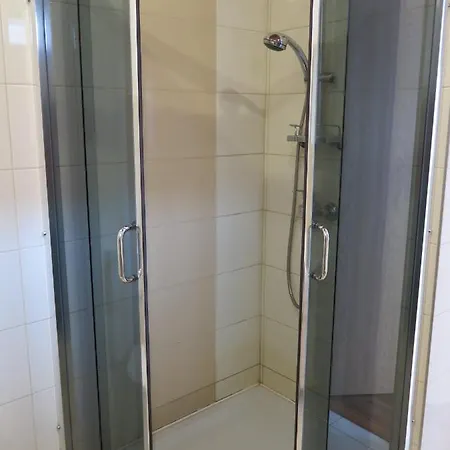 Zubrovica 乡村民宿 *