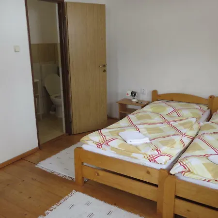 Zubrovica 乡村民宿 *