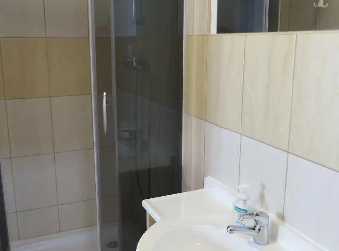 컨트리하우스 Zubrovica *